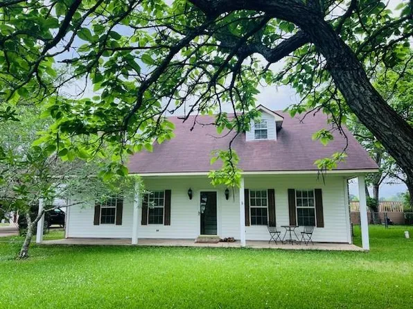 21 C Guillory Rd, Lecompte, LA 71346