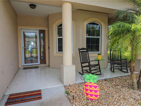 4th image of 3639 Garlenda Ave