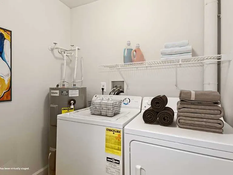 Fox Run Apartments — Photo 10