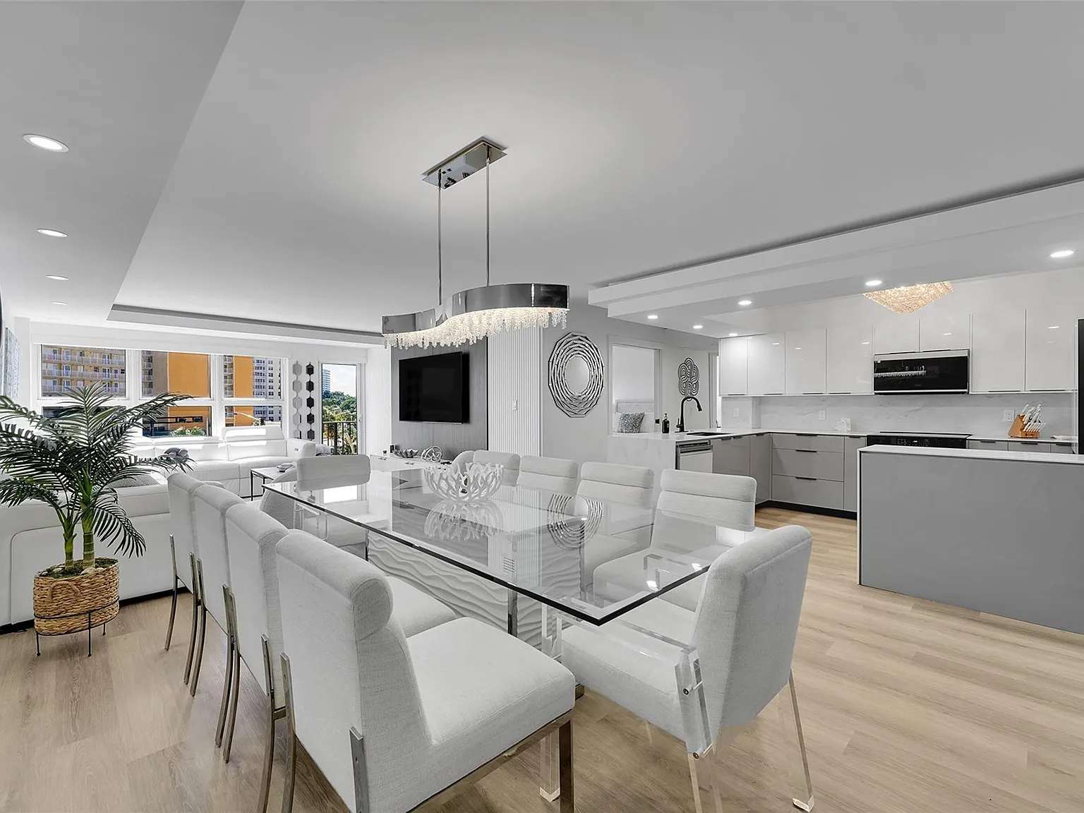 2 bed, 2.0 bath, 1200 sqft, $4,000 — Photo 3