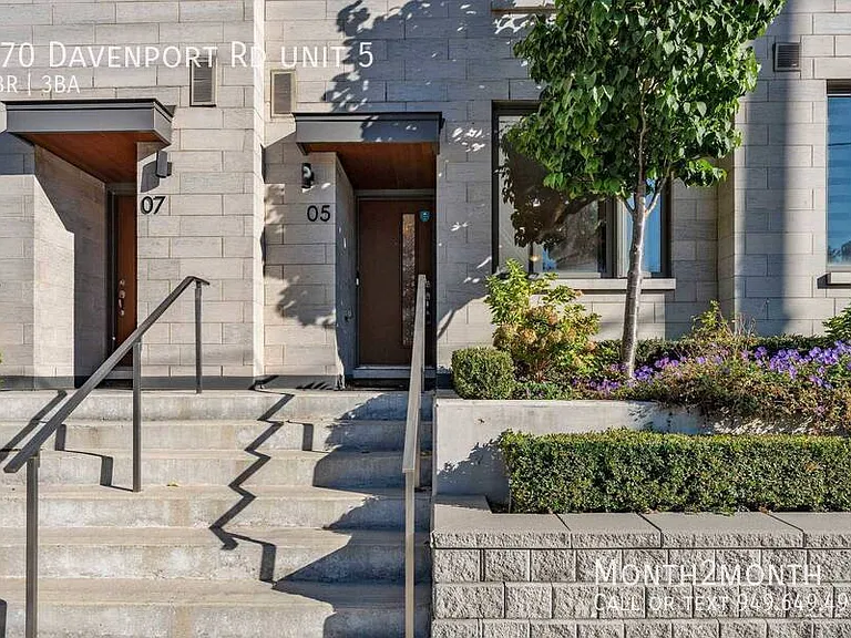 270 Davenport Rd #5 — Photo 36