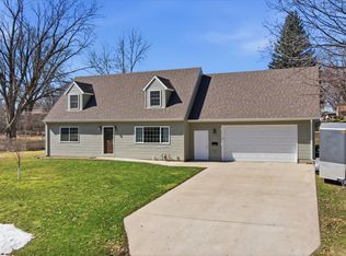 318 Thomas Ave, Owatonna, MN 55060