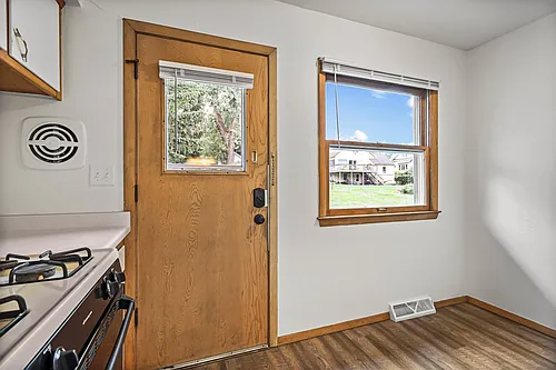 1432 Henry St #8 Photo 1