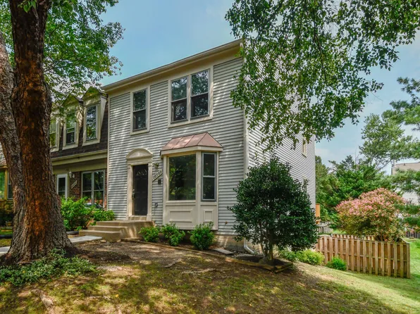 10709 Gideon Ct, Fredericksburg, VA 22407