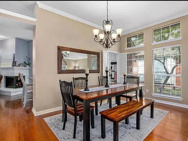 11012 Alexandria Dr — Photo 13