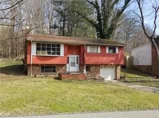 904 Gordon Dr, South Charleston, WV 25303