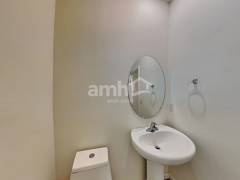 1315 W 15th Ave — Photo 10