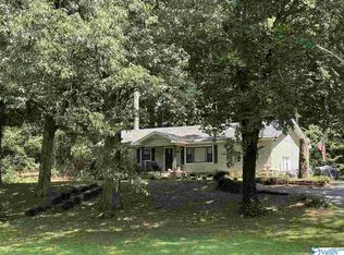 2777 Warrenton Rd, Guntersville, AL 35976
