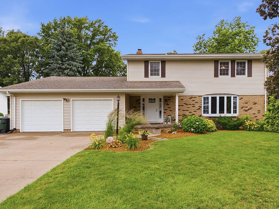 1st image of 2110 W Bay Dr