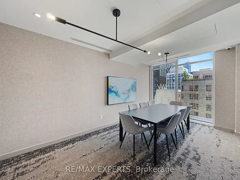 280 Dundas St W #1805 — Photo 46
