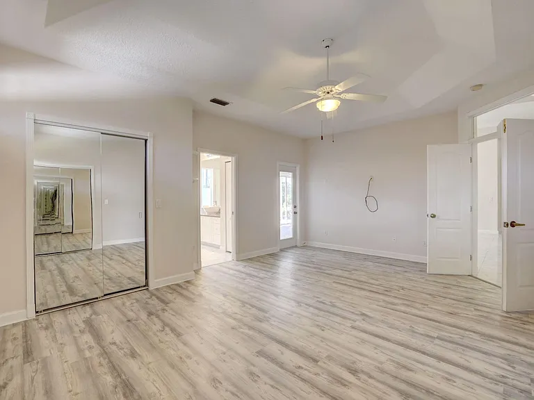 8028 Plantation Lakes Dr — Photo 21