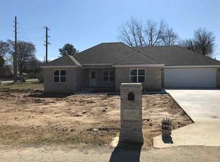 1019 Russell Hill Dr, Jonesboro, AR 72404