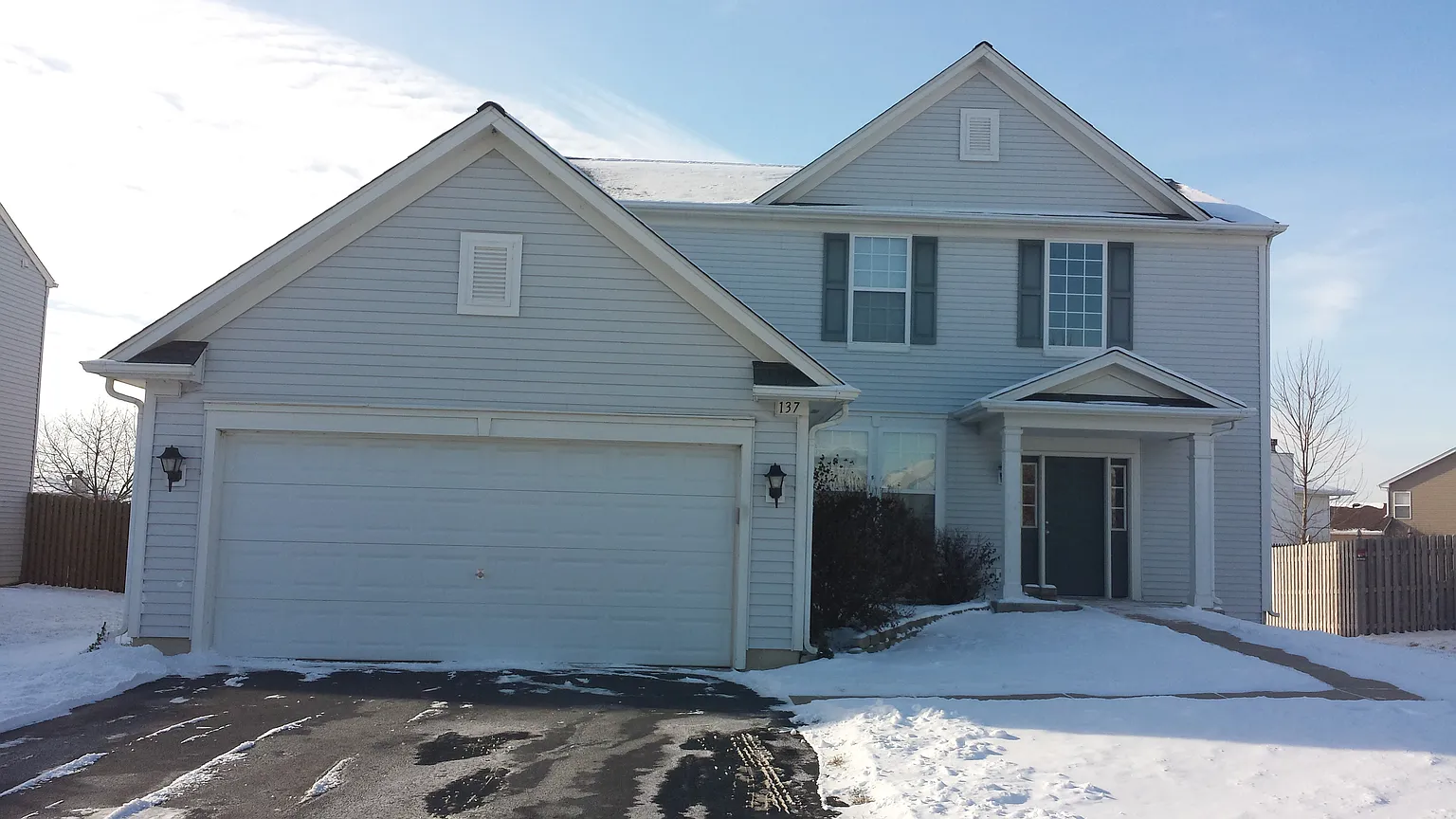137 Lilac St photo 1