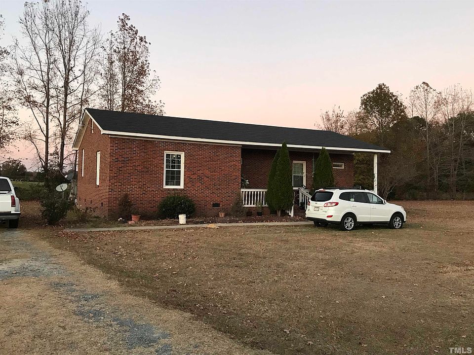 2nd image of 116 Hines Dr