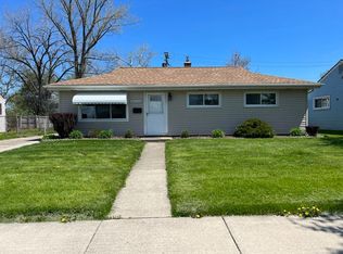 26766 Dale St, Roseville, MI 48066