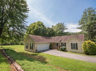 3845 Tessentee Rd, Franklin, NC 28734