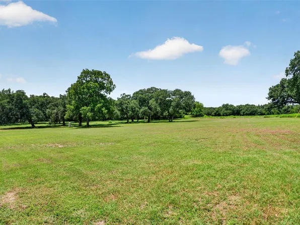 0 Artesian Park Ln, Brenham, TX 77833