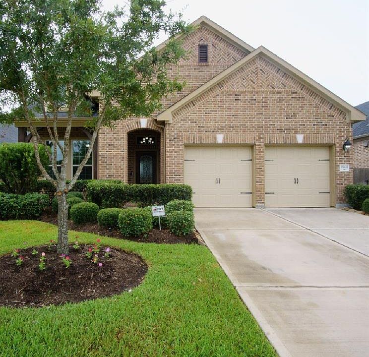 1st image of 29411 Wood Lily Dr