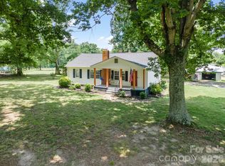 610 Helton Rd, Cherryville, NC 28021