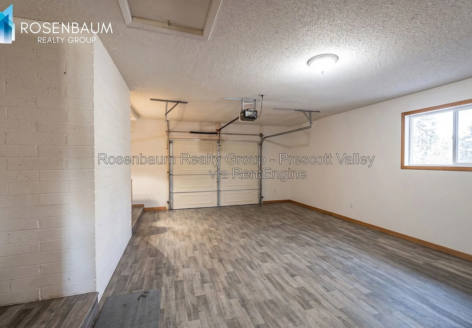 2 bed, 1.5 bath, 1364 sqft, $1,827 — Photo 4
