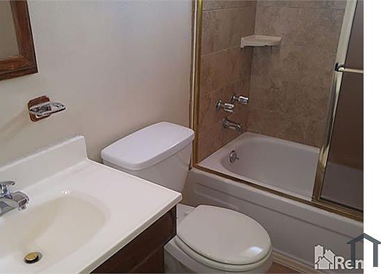 3rd image of 24084 Kernwood Dr