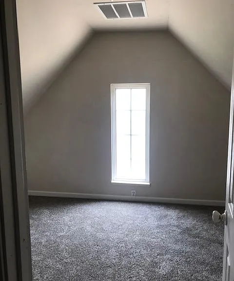 Attic around 70 squares feet in 3rd bed room