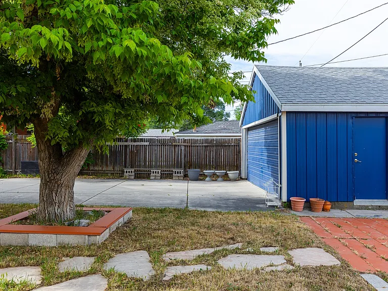 1368 S Emery St — Photo 2