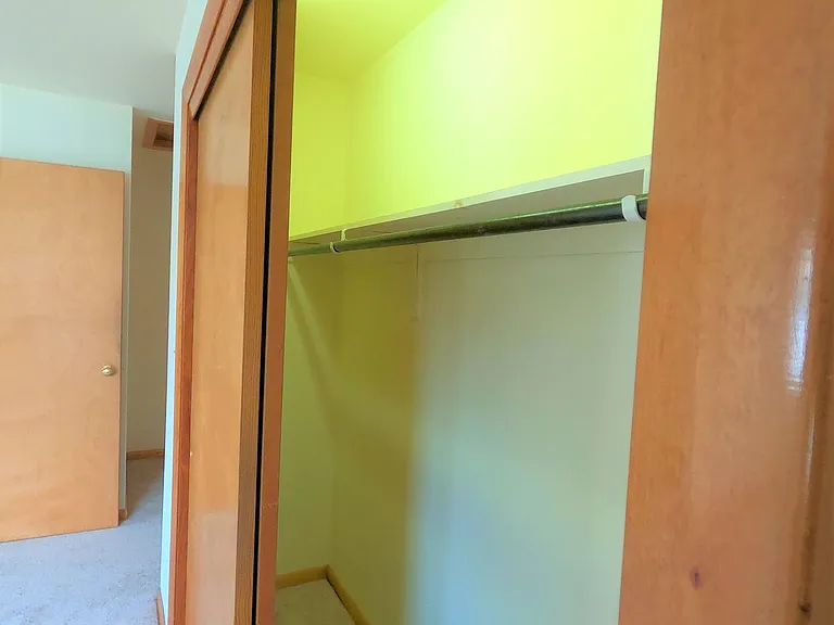 404 Jackson Ave #2 — Photo 14