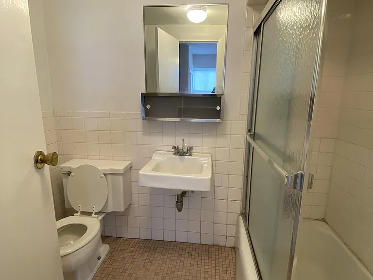 20 Mount Vernon St #502 — Photo 2