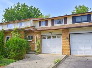 81 Aylmer Cres, Hamilton, ON L8J 1J9