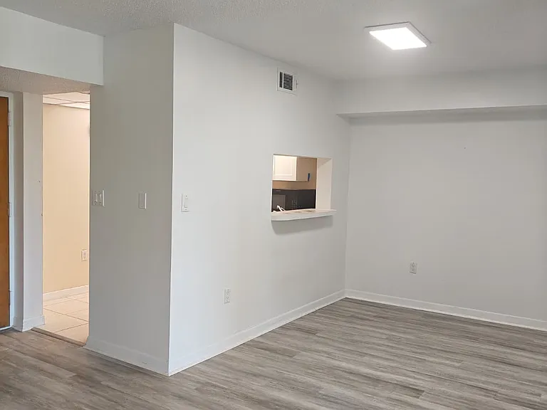 11790 SW 18th St #324 — Photo 3