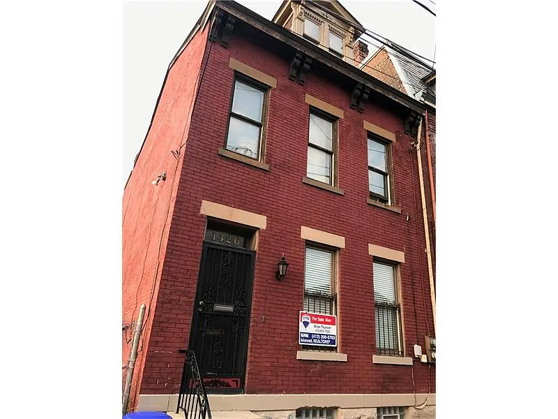 1426 Columbus Ave photo 1