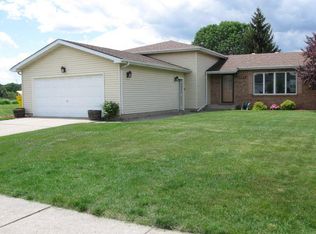 546 N Holly Ln, Griffith, IN