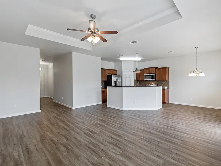 8011 Fieldstone Dr — Photo 7