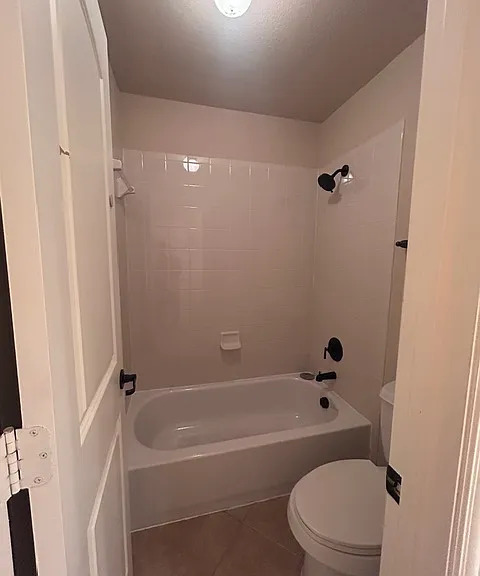 3004 Hereford Dr — Photo 28