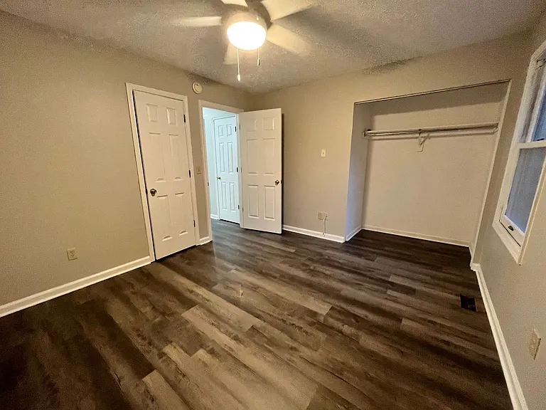 679 Main St — Photo 5
