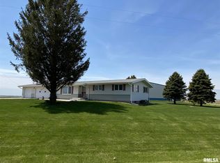 1748 442nd Ave, Clinton, IA 52732
