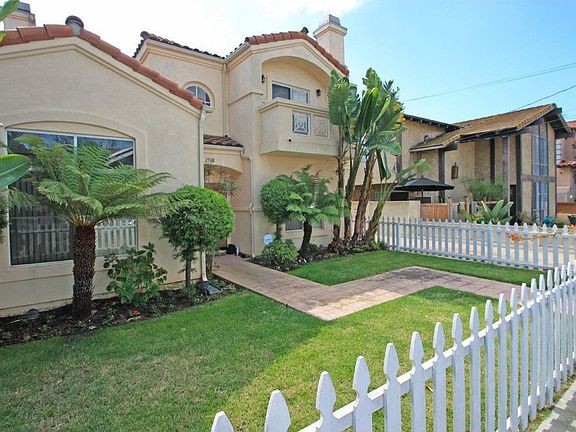 Large fenced front yard