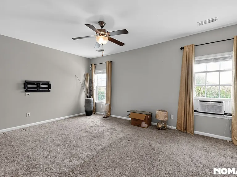 676 Twisted Oak Ct — Photo 11