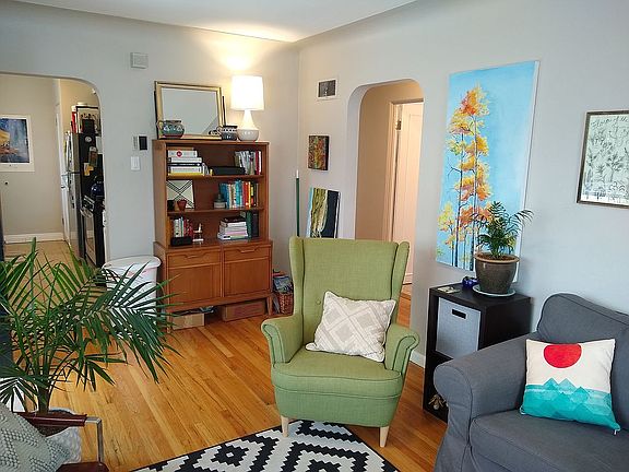 Living room to kitchen