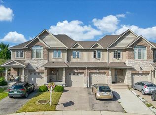 556 Landgren Ct, Kitchener, ON N2A0G8