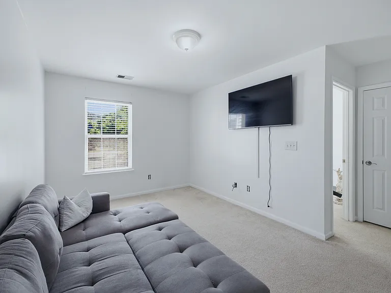 205 Azteca Dr — Photo 18