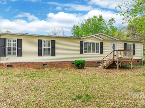 3374 Waterbrook Dr, York, SC 29745