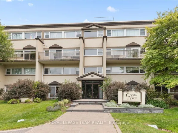 12 Corkstown Rd #201, Ottawa, ON K2H 5B3