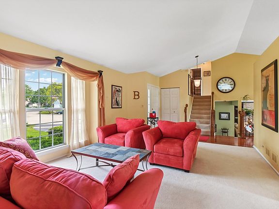 5th image of 363 Wentworth Ln