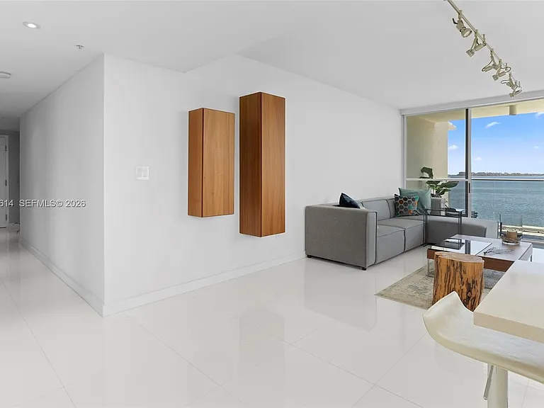 800 Claughton Island Dr #505 — Photo 14