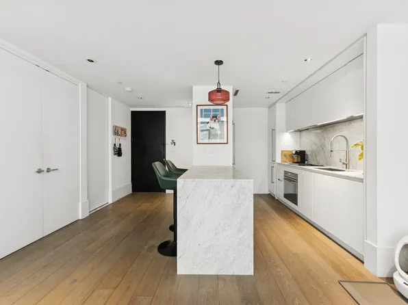 429 Kent Avenue image 7 of 9