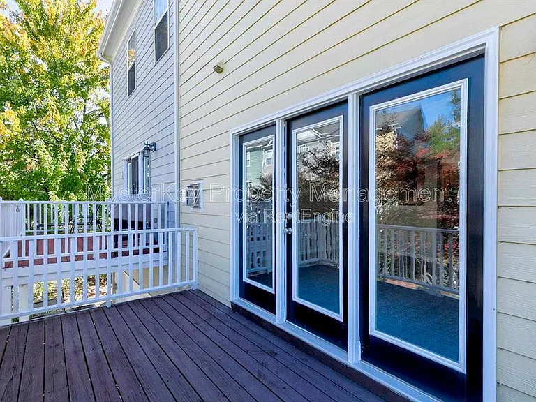 316 Kinellan Ln — Photo 31