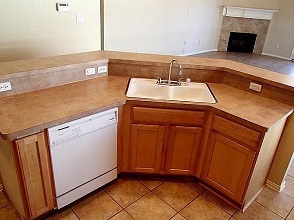 4th image of 1543 Westfield Ln