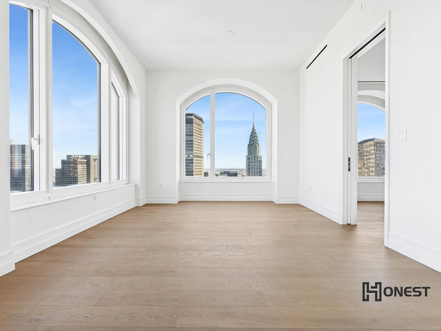 520 Fifth Avenue — Photo 3